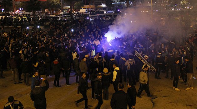 Adana Demirspor taraftarları kulübün 76. yaşını kutladı