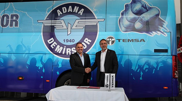 Adana Demirspor’un takım otobüsü Maraton Vıp