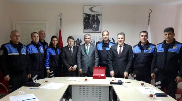 Adana Emniyeti'nden Kızılay'a kan bağışı