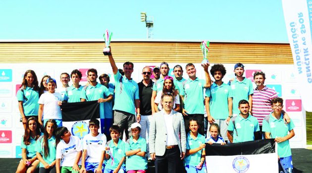 Adana Gençlik Spor  Kulübü şampiyon
