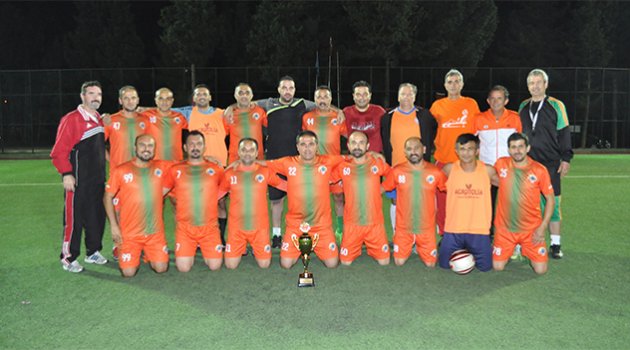 Adana Güneşi Veteranlar Türkiye Şampiyonu oldu
