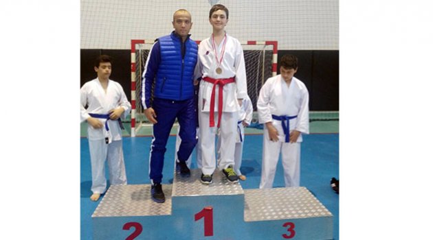Adana Karate Şampiyonu Erkan Koleji’nden