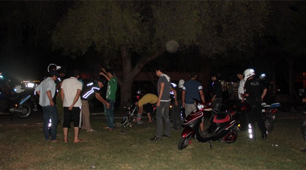 Adana Narkotim’den parklarda ‘torbacı’ uygulaması