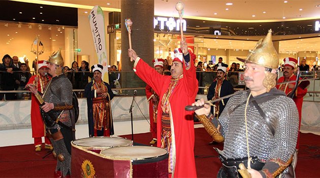 Adana’nın kurtuluşu mehter takımıyla kutlandı