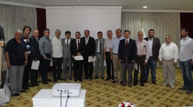 Adana OBM, müşterilerini plaketle ödüllendirdi