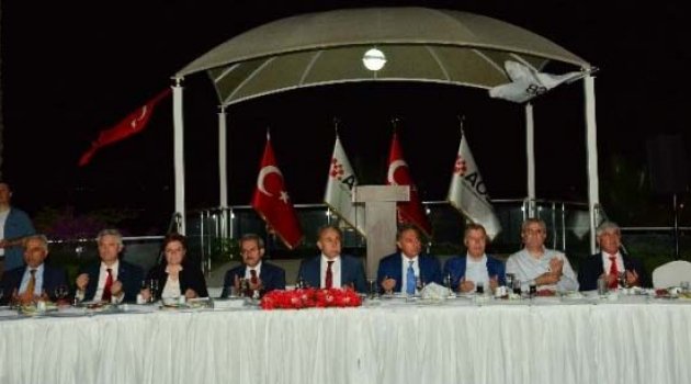 Adana Protokolü AOSB’nin iftarında buluştu
