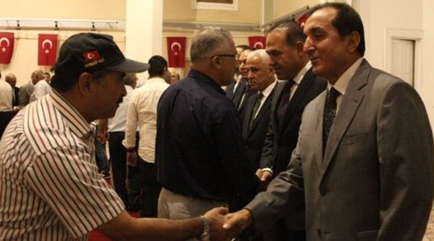 Adana protokolü bayramlaştı