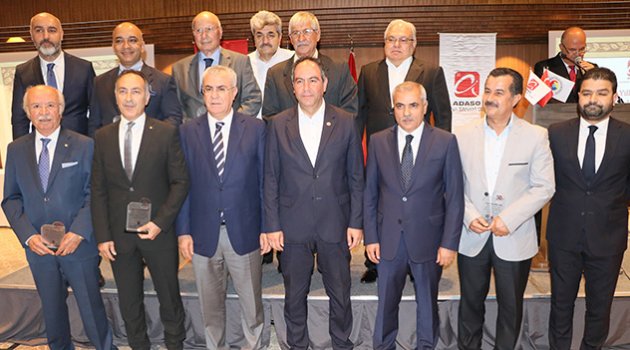 Adana Sanayi Odası 50. Yılında Üyelerine Plaket Verdi