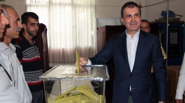 Adana sandığa koştu