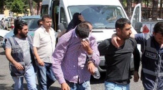 Adana sokaklarında uyuşturucu taciri avı