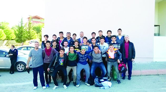 Adana Ticaret Borsası Anadolu Lisesi rakip tanımıyor