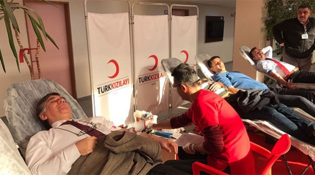 Adana Valiliği’nde kan bağışı etkinliği