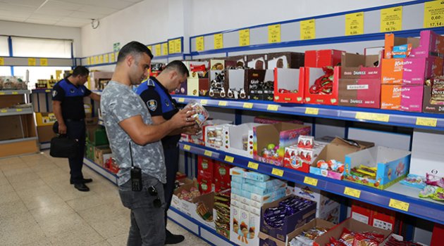 Adana zabıtasından fiyat etiketi denetimi
