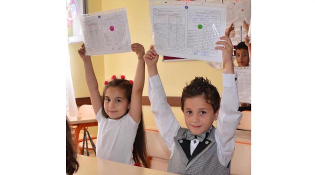 Adana'da 469 bin öğrenci karne aldı
