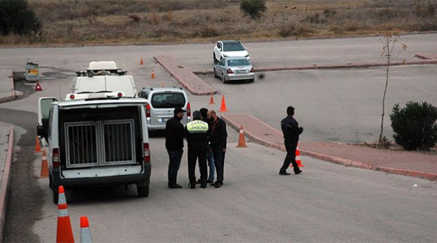 Adana'da bombalı araç paniği