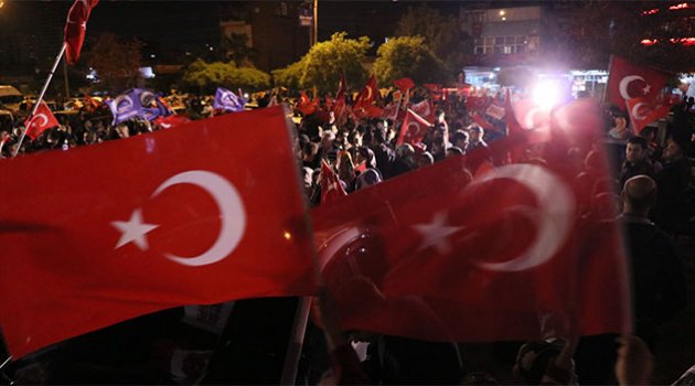 Adana'da Evet Coşkusu