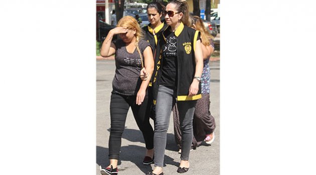 Adana'da iki kadına fuhuştan gözaltı