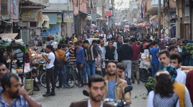 Adana'da işportacı işgaline geçit yok