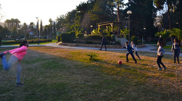 Adana'da kış ortasında bahar havası