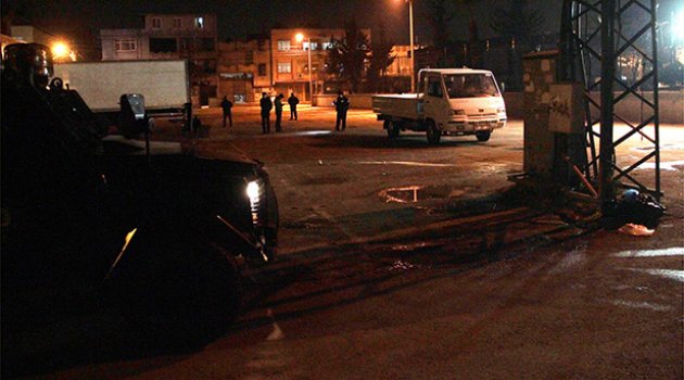 Adana'da polis merkezine saldırı