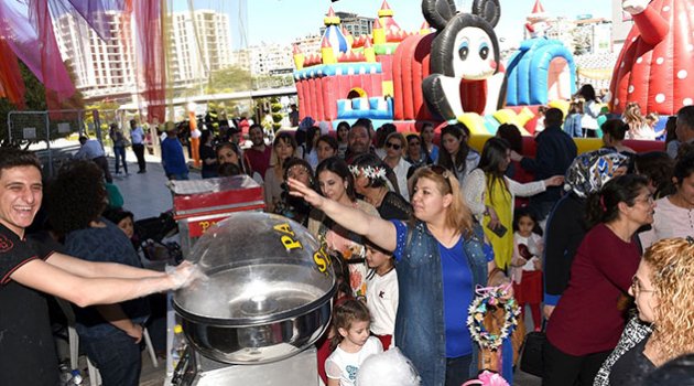 Adana'da portakal çiçeği coşkusu başladı