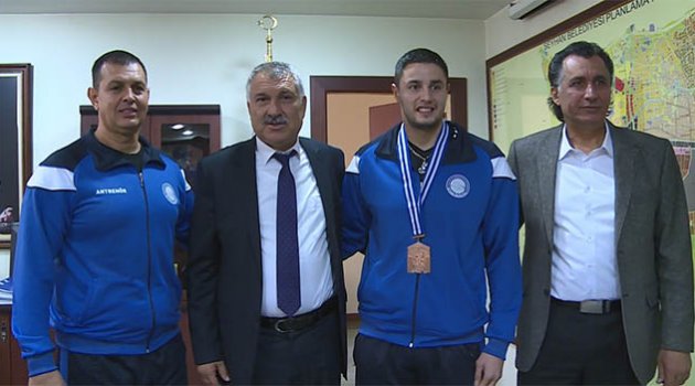 Adanalı Al-Wattar, Avrupa 3'üncüsü oldu