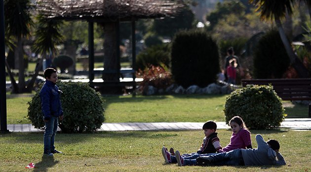 Adanalı güneşin tadını çıkardı