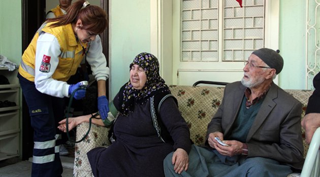 Adanalı şehidin annesi kanser hastası