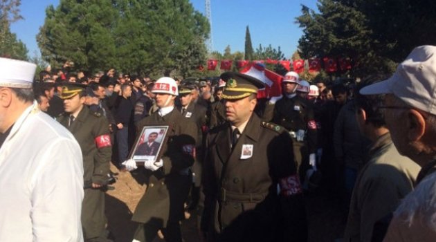 Adanalı şehit son yolculuğuna uğurlandı
