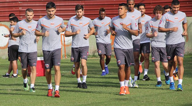 Adanaspor, Akhisar Belediyespor maçı hazırlıklarına başladı
