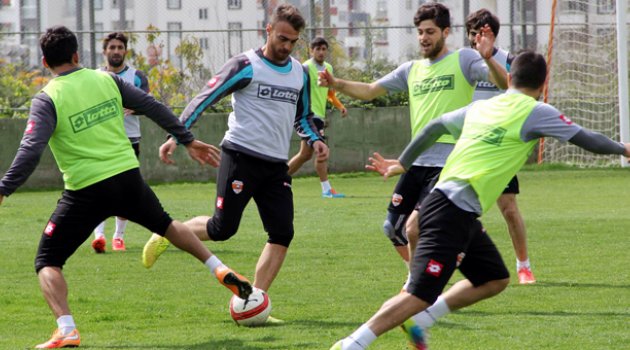 Adanaspor, Altınordu maçı hazırlıklarına başladı
