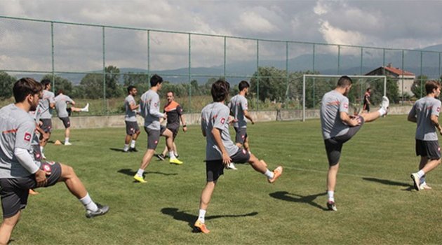 Adanaspor Bolu Kampında İlk Antrenmanını Yaptı