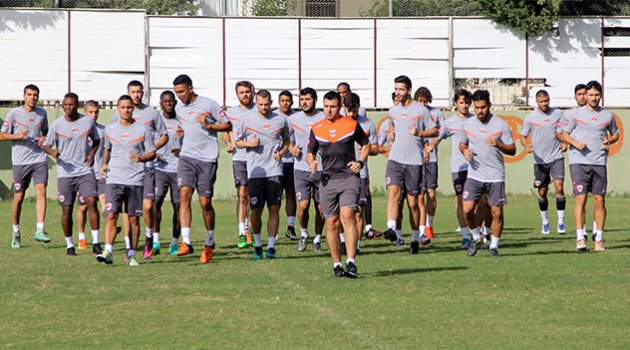 Adanaspor’da Akhisar Belediyespor maçı hazırlıklar sürüyor