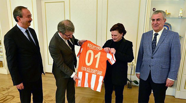 Adanaspor’dan Bakan Sarı’ya ziyaret