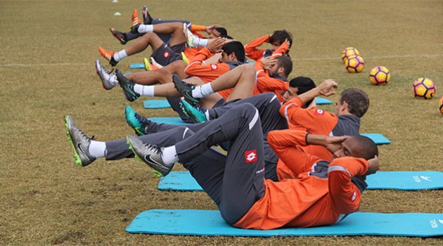 Adanaspor, Gençlerbirliği maçı hazırlıklarını sürdürdü