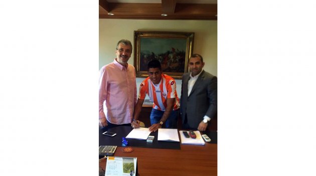 Adanaspor ilk transferini yaptı