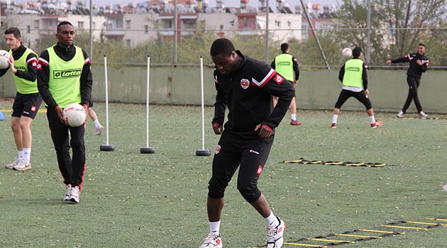 Adanaspor maç saatini bekliyor