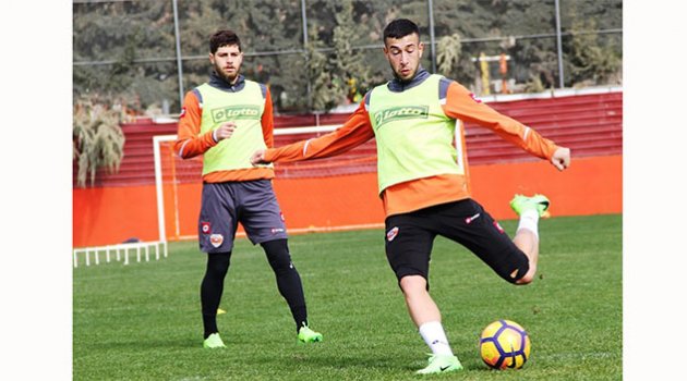 Adanaspor, Osmanlıspor maçı hazırlıklarına ara vermeden başladı