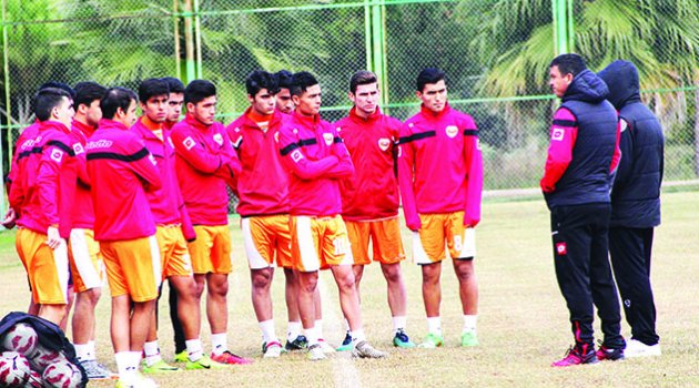 Adanaspor, U21 takımı  ile antrenman maçı yaptı
