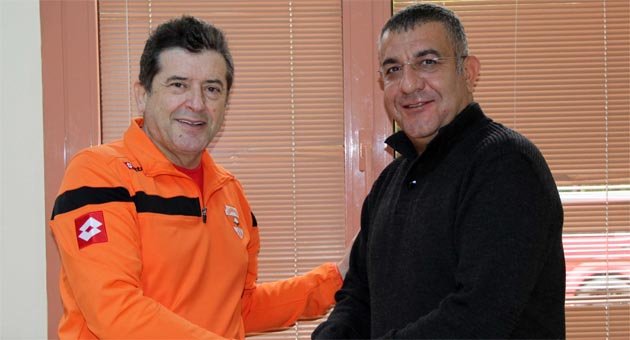 Adanaspor’un yeni Teknik direktörü Güvenç Kurtar oldu