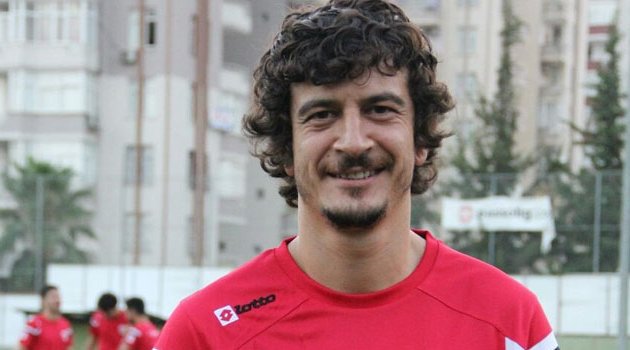 Adanaspor’un yeni transferi antrenmana katıldı