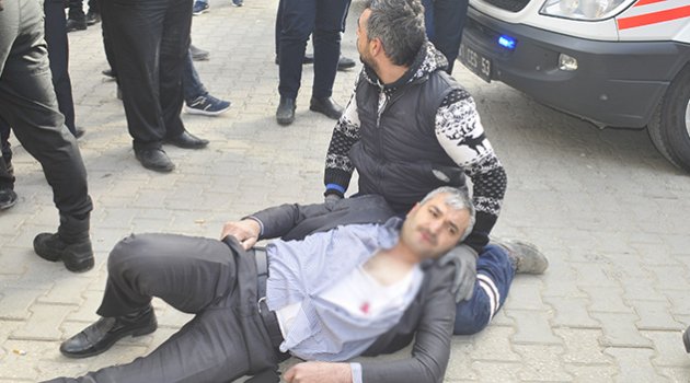 Adliye çıkışı silahlı çatışma: 1 ölü,3 yaralı