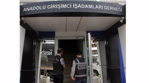 AGİD’e FETÖ baskını