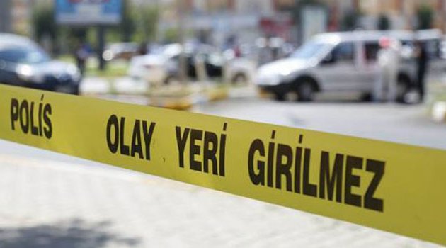 Ailesinin gözü önünde öldürüldü