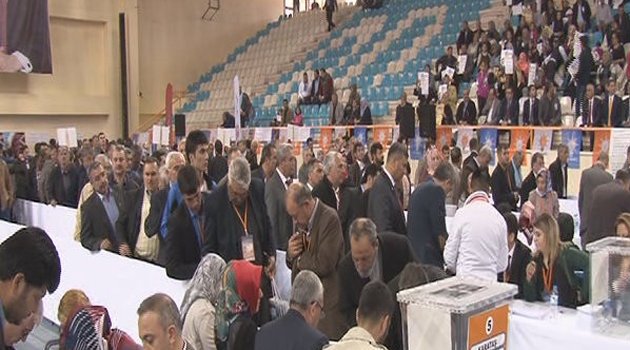 Ak Parti’de temayül yoklaması