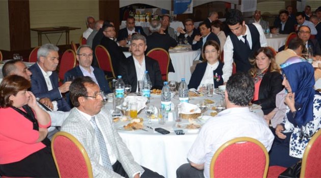 AK Parti’den birlik yemeği