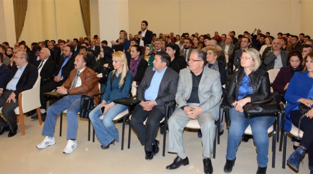AK Parti’den “Sosyal Medya ve İletişim” eğitimi