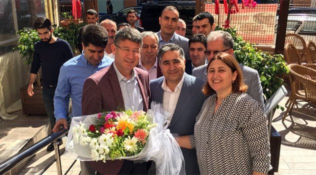 AK Parti İl Başkanı Yeni kantinciler ile buluştu