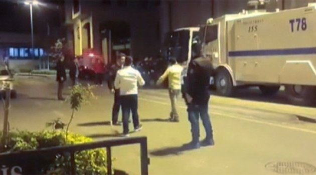 AK Parti İstanbul İl Merkezi bahçesinde patlama