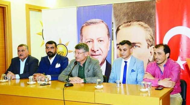 AK Parti’ye katılımlar devam ediyor